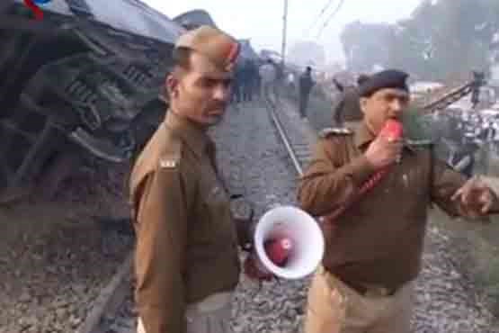 91 کشته در حادثۀ مرگبار قطار در هند + فیلم