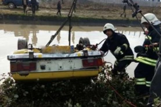 مرگ رانند‌ه‌ تاکسی به‌ علت سقوط در کانال‌ آب