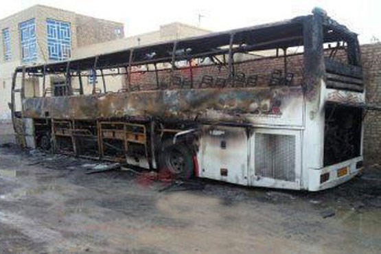 اتوبوس در ایستگاه «پارک‌ وی» آتش گرفت +عکس