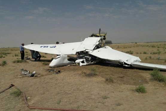 سقوط هواپیما در استان فارس +عکس