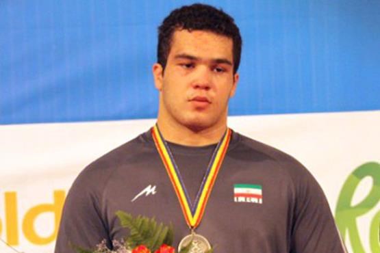 ادامه مهاجرت ورزشکاران ایرانی به آذربایجان / نایب قهرمان کشتی فرنگی جهان هم رفت