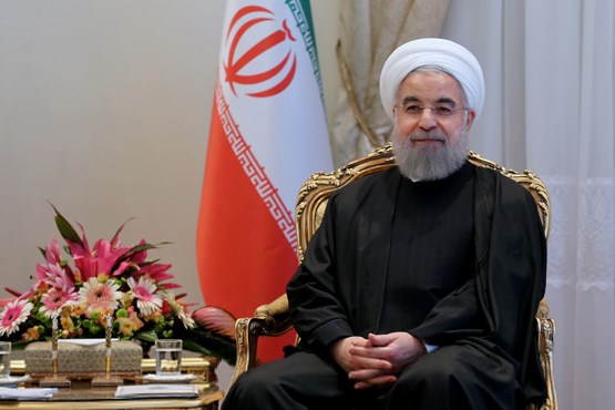 روحانی فرا رسیدن سال ۱۳۹۶ را به رهبر معظم انقلاب تبریک گفت