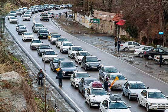 ترافیک سنگین در محور آمل - تهران / بارش برف و باران در راه های کشور