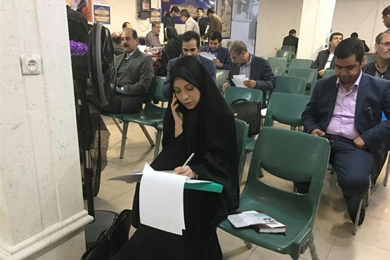 ثبت نام دختر فرمانده کل ارتش در انتخابات شورای شهر +عکس