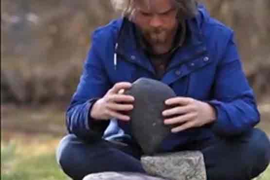 هنر  چیدن سنگ‌ها روی هم بدون استفاده از چسب