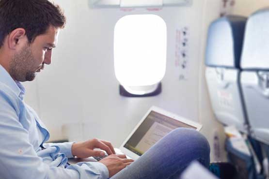 افرادی که دوست دارند در هواپیما کنار پنجره بنشینند چه شخصیتی دارند؟