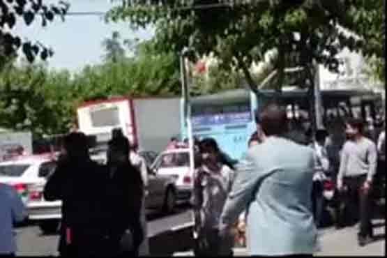 فرار مردم در پی تیراندازی در مجلس+فیلم