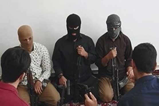 جمع ۵ نفره تروریست‌های داعش قبل از حمله به مجلس و حرم امام (ره)+فیلم