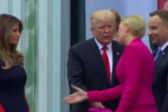 همسر رئیس جمهور لهستان ترامپ را ضایع کرد! + فیلم
