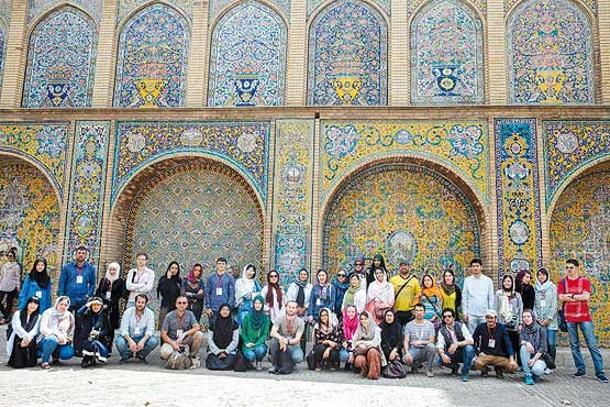 فارسی‌آموزان 40 کشور در نصف جهان