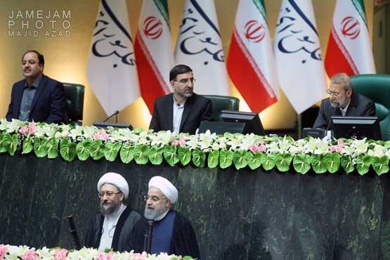 روحانی: کشوری که بیش از 40 میلیون رای در صندوق دارد هرگز در بن بست قرار نمی‌گیرد / درخواست لاریجانی برای معرفی کابینه در اسرع وقت