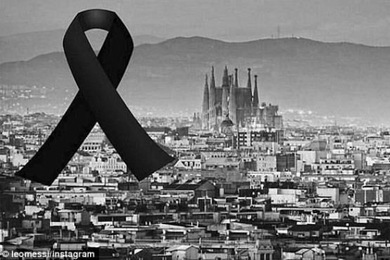 پیراهن مخصوص بارسلونا برای گرامیداشت یاد قربانیان حادثه تروریستی اخیر +عکس
