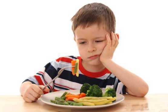 روش برخورد با کودکی که غذا نمی‌خورد