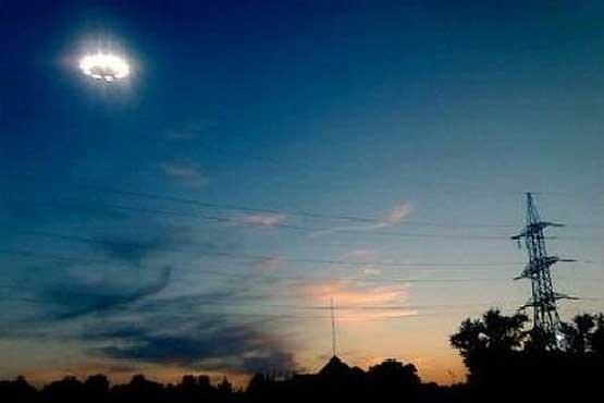 مشاهده یک شیء نورانی در آسمان خراسان شمالی