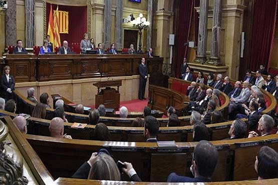 کابینه و پارلمان کاتالونیا منحل شد