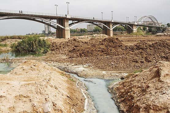 آلوده تر شدن رود کارون تهدید بزرگی برای مردم آبادان و خرمشهر است