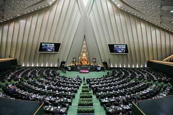 استقبال نمایندگان از اظهارات ضد آمریکایی روحانی در مجلس