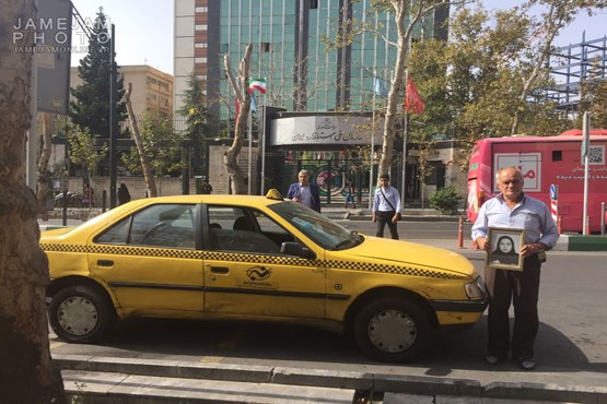 از امام خمینی تا ونک؛ با بخشنده ترین راننده تاکسی تهران + عکس