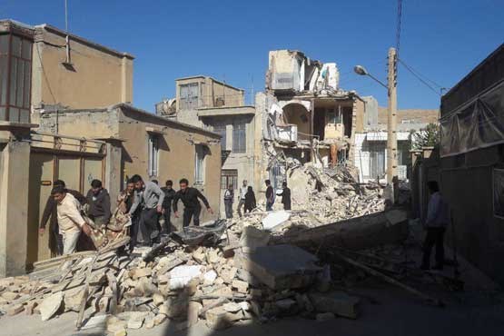 تعداد قربانیان زلزله کرمانشاه به ۴۵۶ نفر  افزایش یافت