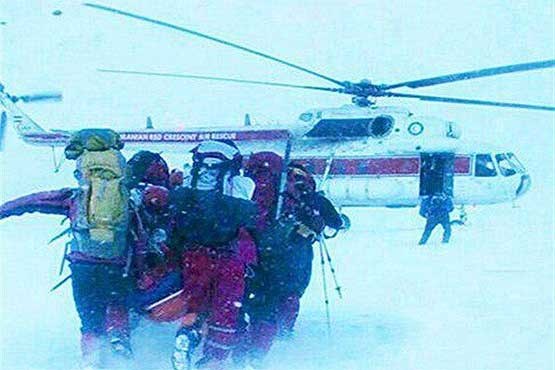نجات ۵ نفر از کوهنوردان حادثه اشترانکوه