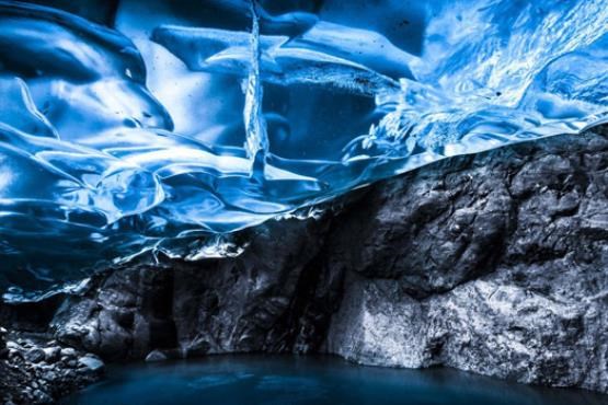 غارهای یخی ایسلند‎ + عکس