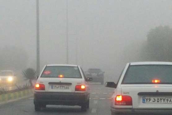 مه گرفتگی در محورهای گیلان / ترافیک در آزادراه کرج - قزوین