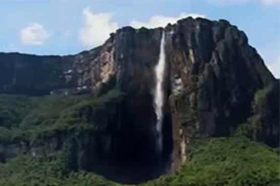 با مرتفع ترین آبشار جهان آشنا شوید