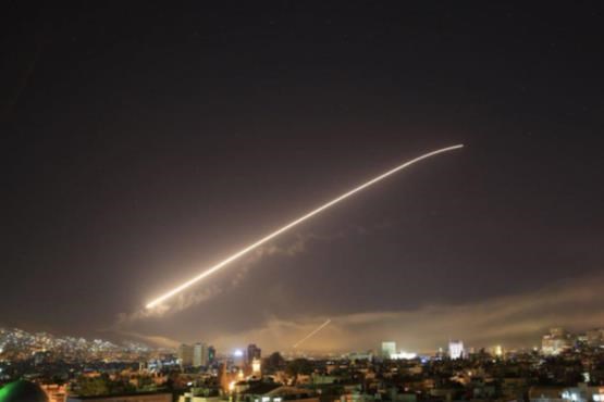 انهدام موشک متجاوزان بر فراز دمشق توسط پدافند هوایی ارتش سوریه