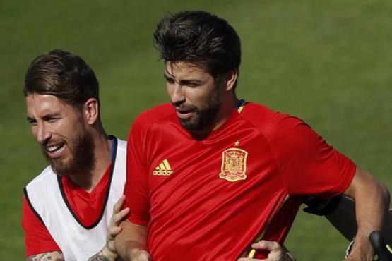 خبر بسیار مهم از اردوی تیم ملی اسپانیا ؛ جرارد پیکه مصدوم شد