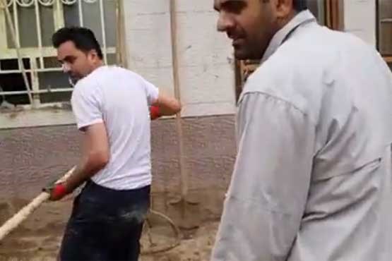 عملیات جهادی برای پاکسازی منازل سیل زدگان (فیلم)