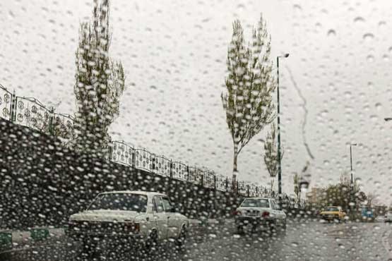 باران و وزش باد شدید در تهران و برخی نقاط دیگر طی امروز