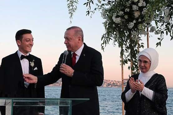 رئیس جمهور ترکیه ساقدوش «اوزیل» شد! +عکس