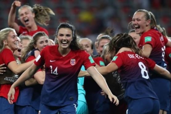 جام جهانی فوتبال زنان / نروژ با برتری در ضربات پنالتی صعود کرد