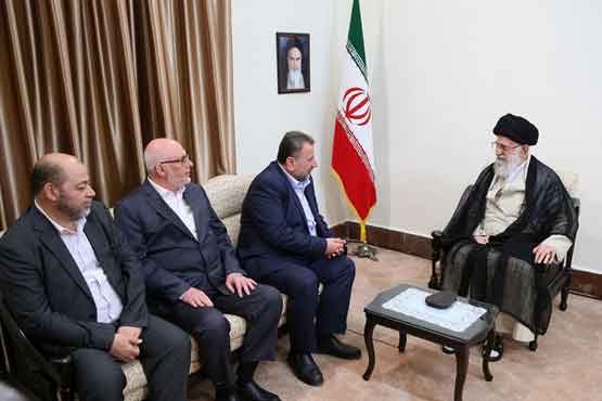 دیدار نایب رئیس دفتر سیاسی حماس و هیئت همراه با رهبر انقلاب اسلامی