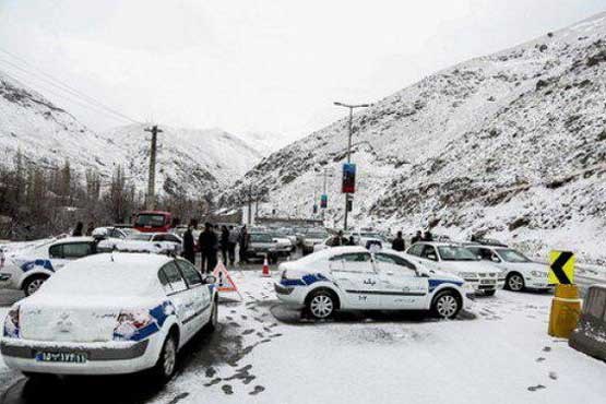 هشدار پلیس درباره بارش برف در محورهای کوهستانی