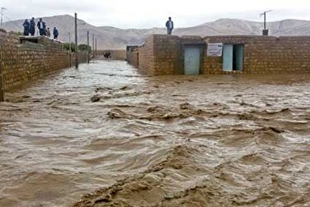 جزییات آب بردگی و تخریب جاده‌ها به دلیل سیلاب در استان‌های جنوبی / بیشترین خسارت به جاده‌های جنوب استان کرمان