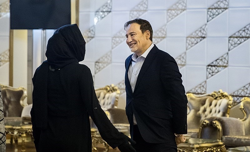 پزشک ایرانی زندانی در آمریکا، به کشور بازگشت(+عکس) پزشک ایرانی زندانی در آمریکا، به کشور بازگشت(+عکس)