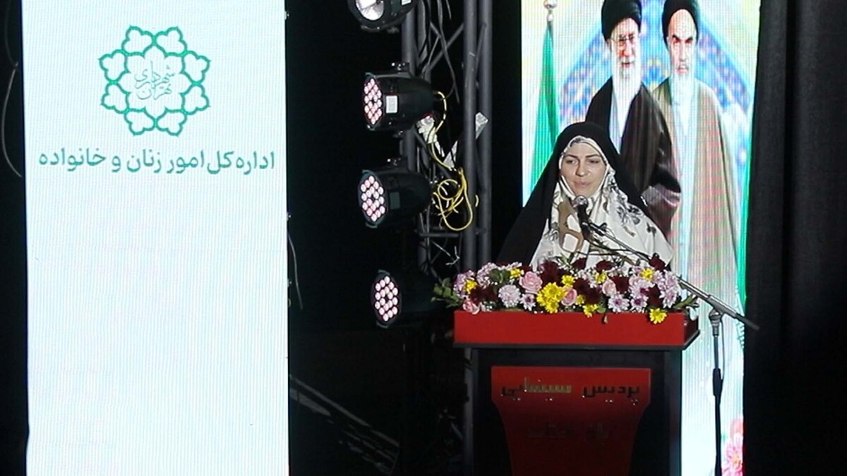 مدیر کل امور زنان و خانواده شهرداری تهران گفت: در طول دو سال گذشته تلاش بسیار شده است که مولدسازی و بهسازی زیرساخت‌های ویژه بانوان صورت بگیرد.