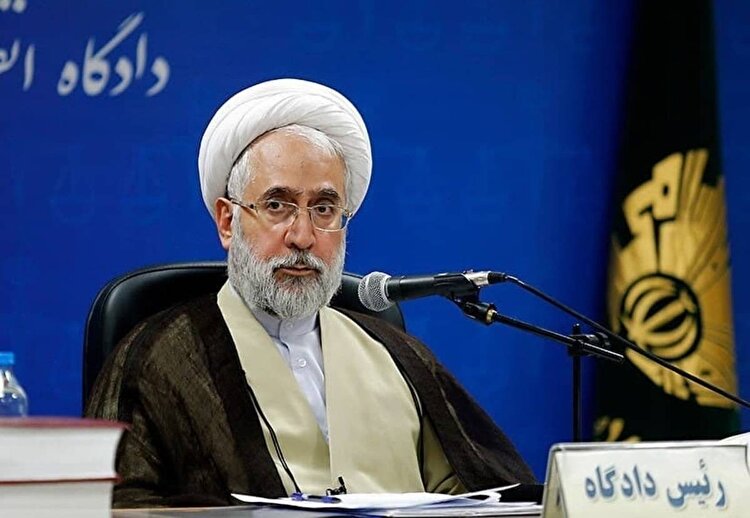 اسامی افرادی که ارز صادراتی را برنگرداندهاند، اعلام شود