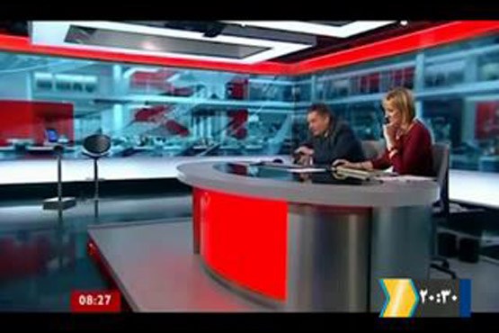 خوابیدن مخبر خارجی در برنامه زنده