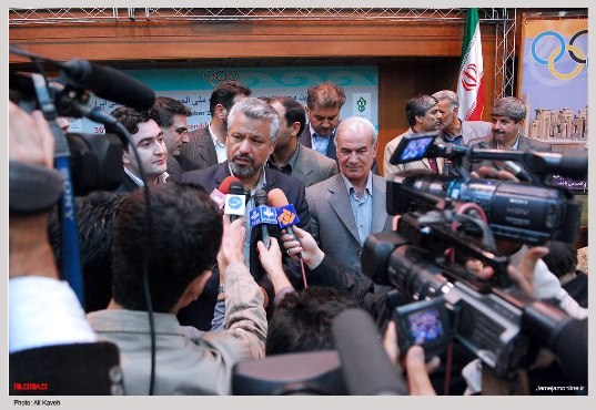 اساسنامه IOC در خیابان سئول اساسنامه IOC در خیابان سئول