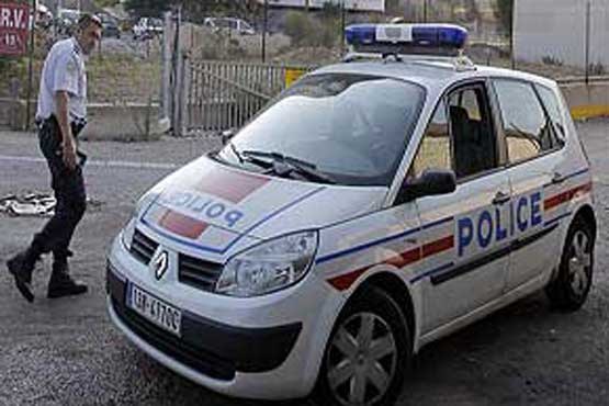 یک کشته بر اثر برخورد خودرو به مردم در فرانسه +عکس