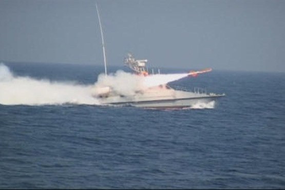 موشک کروز دریایی ظفر با موفقیت شلیک شد