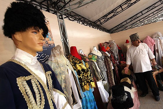 ثبت ملی مهارت دوخت لباس های محلی و سنتی آذربایجان شرقی