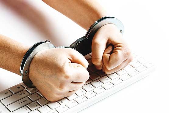 سوءاستفاده از دختر نوجوان با مزاحمت اینترنتی