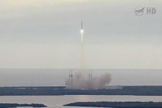 فضاپیمای «دراگون» با تاخیر به ایستگاه فضایی بین المللی می رسد