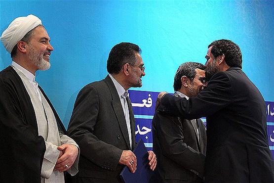 دیدار مسوولین ستاد عالی و فعالان کانون های فرهنگی،هنری مساجد کشور با ریاست جمهوری