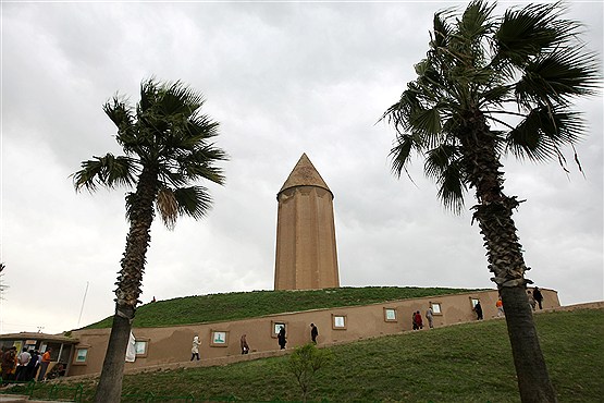 برج گنبد قابوس