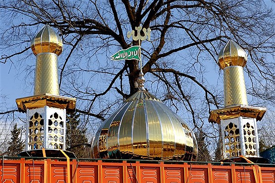 گنبد و گلدسته «پایتخت» از قشم به استان فارس رفت