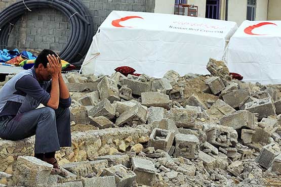 1500 کودک زلزله زده در چادرهای هلال احمر